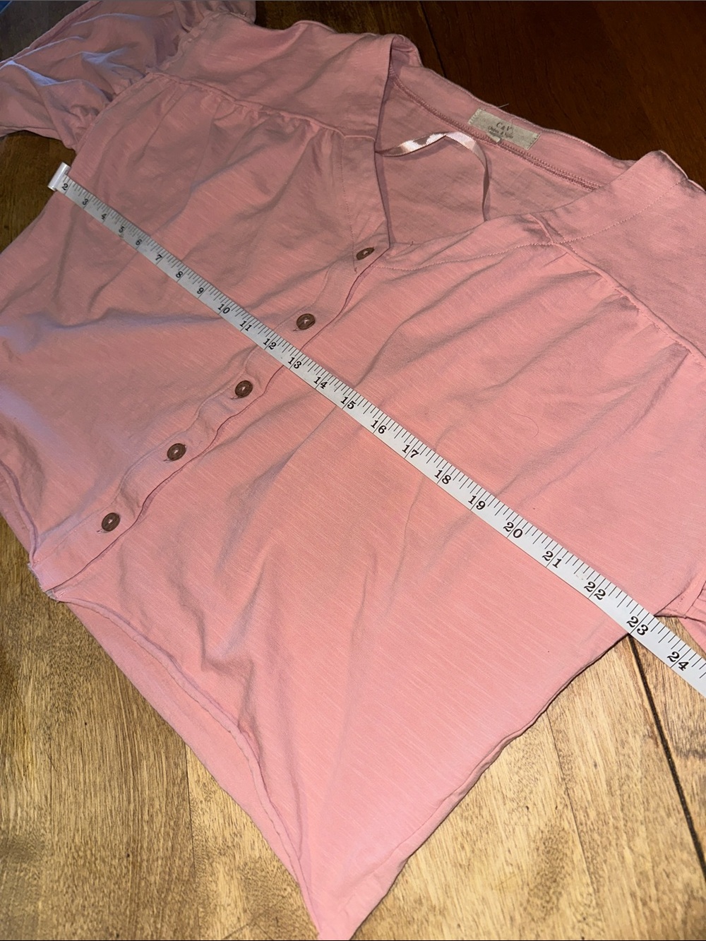 Chelsea & Violet Pink Cropped Button-Front Ruffle Sleeve Top - Picture 4 of 9